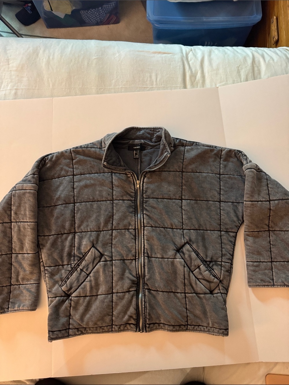 Forever 21 Gray Soft Quilted Puffer Jacket women’s size Small